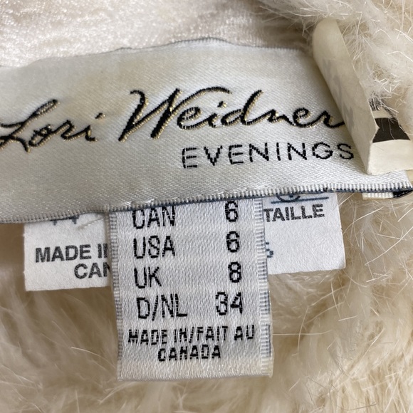 Lori weidner cream color dress, faux faux trim collar and sleeves - Picture 5 of 5